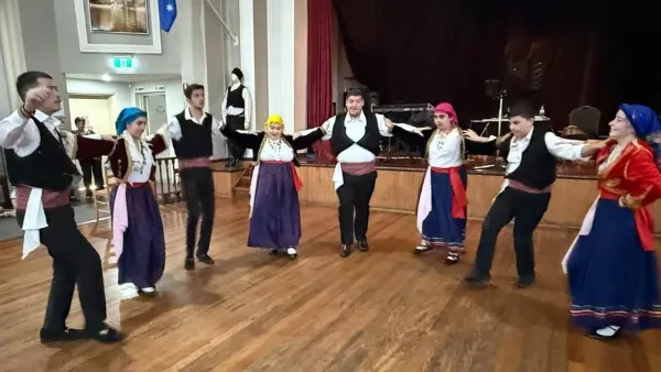 Sydney'de Sardella Günü'nde Midilli'nin lezzeti hayat buldu