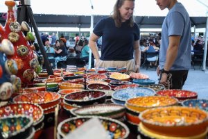 Opa! Columbia'daki Yunan Festivali Midlands'a Yunan lezzeti getiriyor