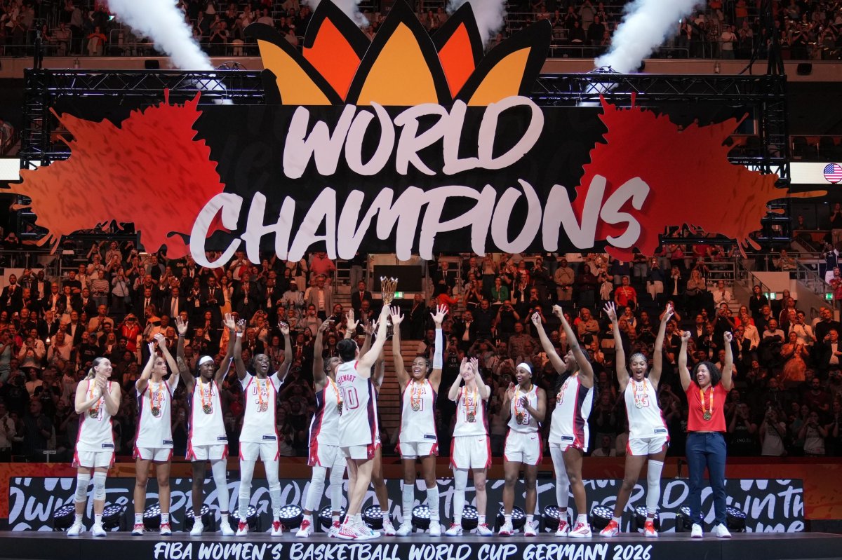 ABD kadınlar FIBA Dünya Kupası'nda beşinci ardışık şampiyonluğunu Fransa'yı 97-79 yenerek elde etti