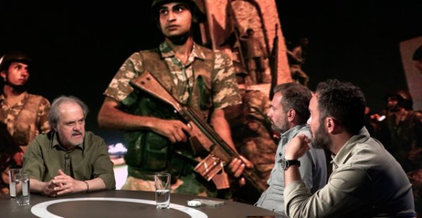 Türkiye'de başarısız darbe girişiminin üzerinden on yıl geçti: Yunanistan'a gelen sekiz Türk subayının bilinmeyen hikâyesi