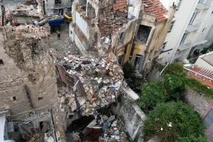 Plaka patlaması: komşu binaların güvenliği endişesi artıyor