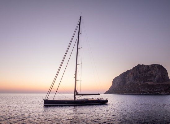 39 metre Nautor Swan yelkenli yat Raijin Yunanistan'da görüntülendi
