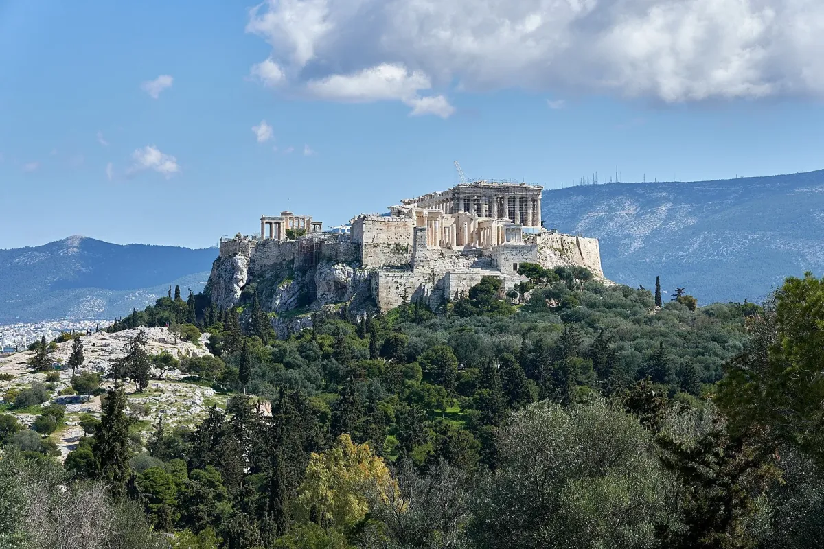 Akropolis'in kaybolmuş tapınağının gizemini çözmek