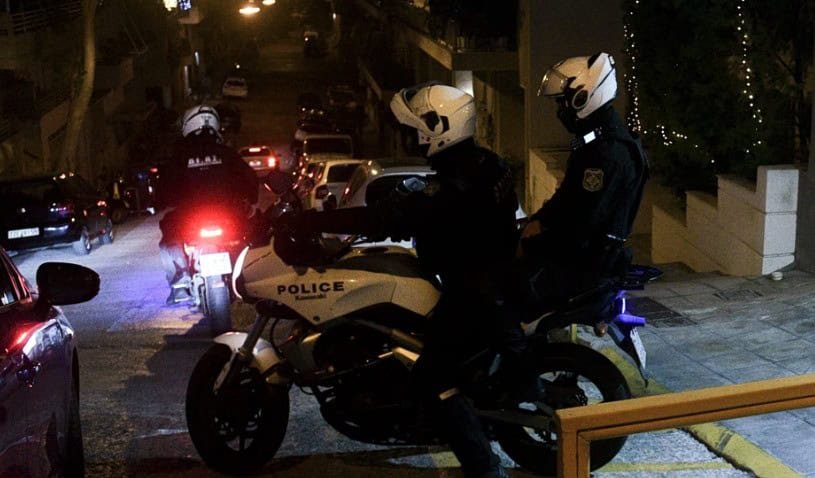 Atina'nın Kuzeyinde Motosikletli Saldırganlar Bir Kişiyi Vurdu