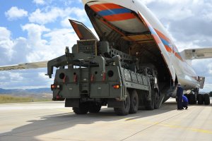 Ankara, İsrail'in BAE anlaşmasını engellediği iddiası sonrası S-400'ler için yeni rota arıyor