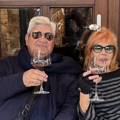 Plaka'da patlama: altı kurban kimdi? Ölenler arasında hamile Amerikalı var, soruşturma çiftin dairesine odaklandı