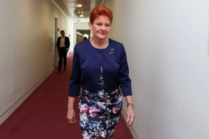 Pauline Hanson, KKK liderinin One Nation'ı övmesi üzerine Channel Nine'ı kınadı
