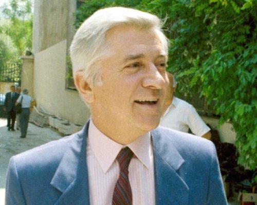 Miçotakis, Pavlos Bakoyannis suikastının 37. yıl dönümünde: Onun izinden gidiyoruz, istediği için mücadele ediyoruz