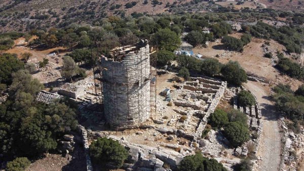 2500 Yıl Önce Yarım Kalan Antik Yunan Tapınağı Yeni Sırlarını Gün Yüzüne Çıkarıyor