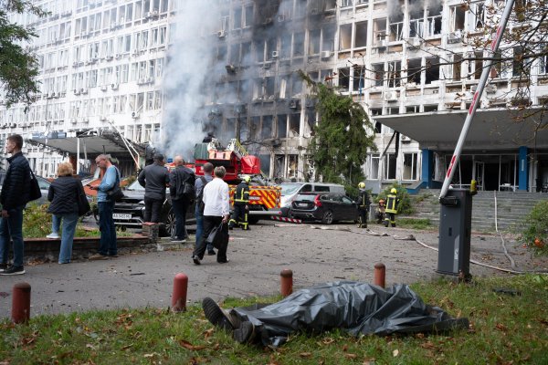 Rusya, Zelenskiy'nin BM konuşmasından saatler önce Kyiv'i dronlarla vurdu, 2 ölü 23 yaralı