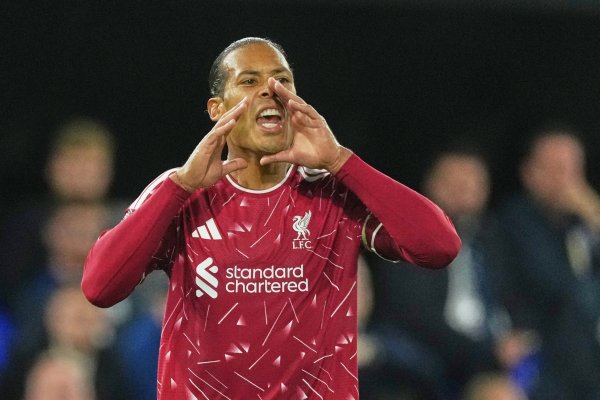 Yeni teknik direktör Xavi Hernandez Memphis Depay'ı Hollanda kadrosundan çıkardı