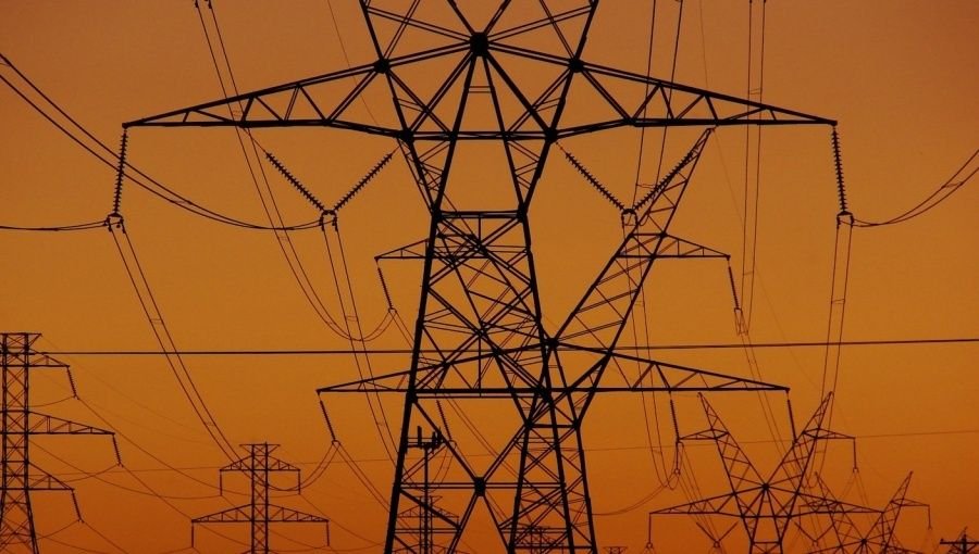 Atina ve Bükreş enerji bağlantısını derinleştiriyor