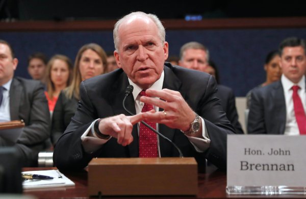 Eski CIA direktörü John Brennan Trump 'büyük komplo' soruşturmasında çağrı kağıdı aldı, avukat söyledi