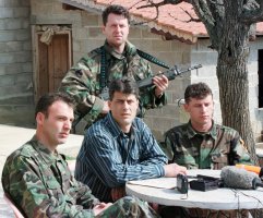 Lahey Mahkemesi Kosova Eski Başkanı Hashim Thaci'yi Savaş Suçlarından Mahkum Edip 25 Yıl Hapis Cezası Verdi
