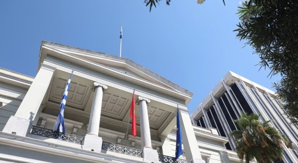 Yunanistan Türkiye'nin ada savunmasının tehdit olduğu iddiasını reddetti