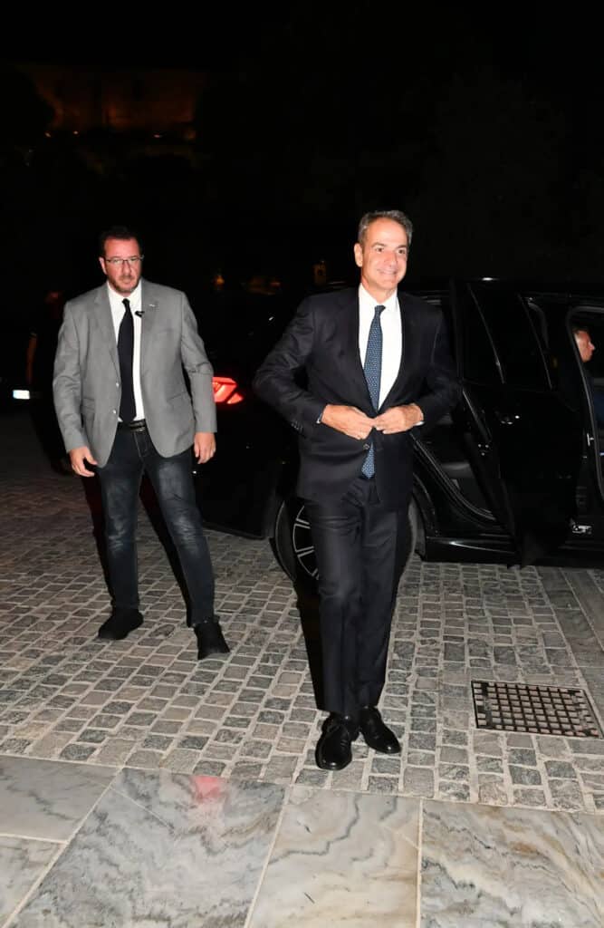 Amal Clooney joins Mitsotakis and Anna Vissi at UNESCO dinner at Acropolis Museum