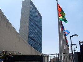 Eski Kıbrıs daimi temsilcisi Nikos Agathokleous New York'ta öldü