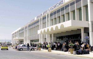 Yunanistan Avrupa'nın en yüksek yaz uçuş aksama oranını kaydetti