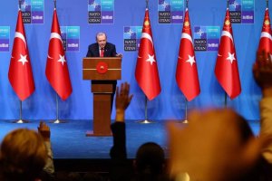 Analist: Türkiye NATO İçin 'Net Stratejik Bir Yük' Haline Geldi