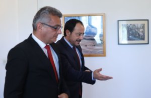 Christodoulides'tan Tarihi Çıkış: Erhürman'la Birlikte Tarih Yazabiliriz