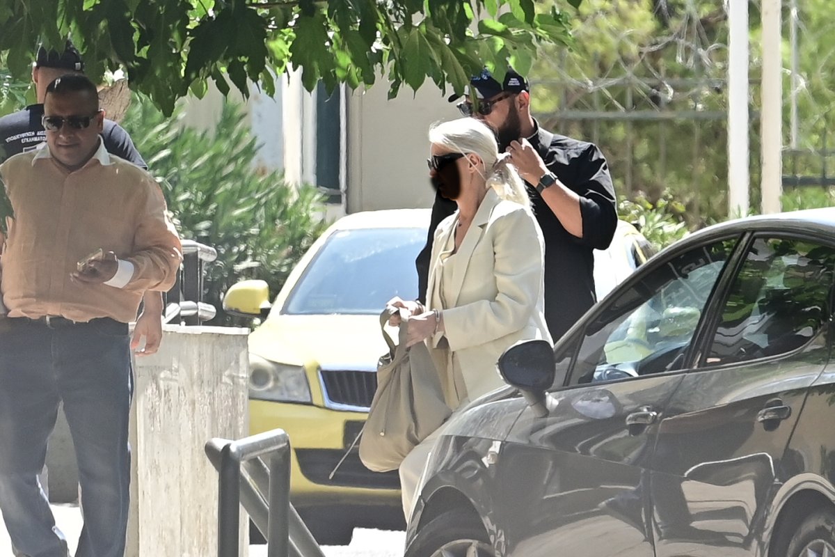 Giorgos Mazōnakis'in ölümünde iki doktor kasıt şüphesiyle cinayetle suçlandı