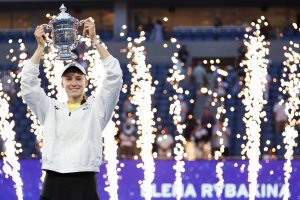 Elena Rybakina'nın US Open şampiyonluğu kadın tenisini zirveye taşıdı, Sabalenka'nın işi var