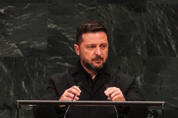 Zelensky, BM'de liderlere Rusya'nın gelirlerini kesmeye ve savaş çabalarını engellemeye çağırdı