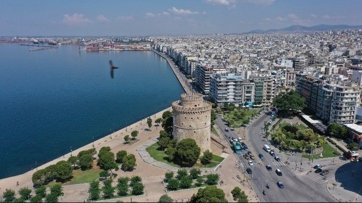 Selanik'te Başbakan Mitsotakis'in ziyareti öncesi sıkı güvenlik önlemleri, protestolar ve trafik kısıtlamaları