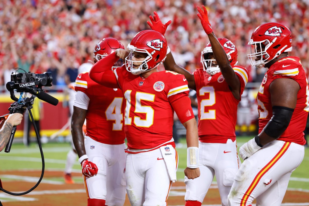 Walker Denver'ı ezip geçti, Mahomes sağlıklı görünüyor; Chiefs Broncos'u 31-10 yendi