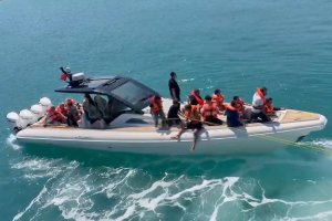 Girne Açıklarında 550 Metre Derinlikte Bulunan Batık Feribot ve Yürek Dağlayan Hikayeler