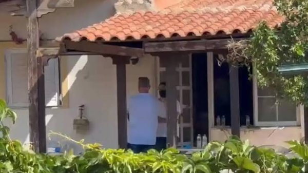 Emekli maaşını almaya devam etmek için 90 yaşındaki annesinin cesedini bodruma gizledi