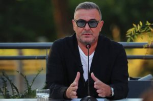 Antonis Remos, 30. Yıl Konseri İçin Muhteşem Bir Gece Vaat Ediyor