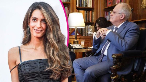 Amal Clooney kırmızı etek takımıyla Atina'da Yunan Cumhurbaşkanı Konstantinos Tasoulas ile görüştü