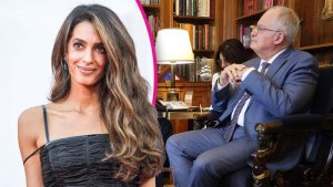 Amal Clooney kırmızı etek takımıyla Atina'da Yunan Cumhurbaşkanı Konstantinos Tasoulas ile görüştü