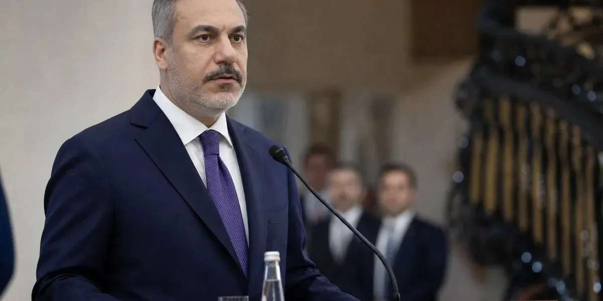 Türk Dışişleri Bakanı Ege Adalarının Askerileştirilmesini Tehdit Olarak Görüyor
