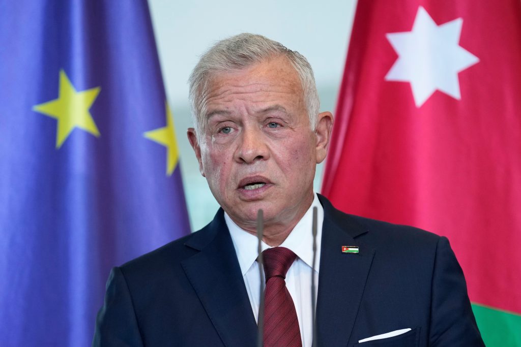 Ürdün Kralı 2. Abdullah ve Almanya Şansölyesi Friedrich Merz