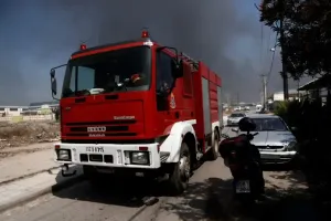 Midilli'de Büyük Orman Yangını: İtfaiye Geniş Çaplı Müdahale Başlattı