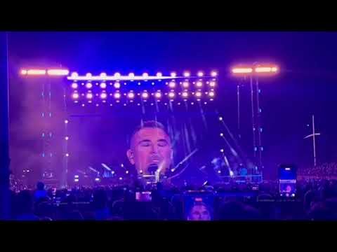Antonis Remos Selanik konserinde Giorgos Mazonakis'e duygusal saygı gösterdi