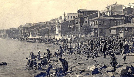 14 Eylül: Küçük Asya Rumlarının Soykırımı ve İzmir Yangını'nın Anılması