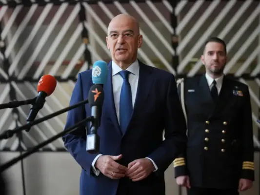 Dendias Türkiye'nin Yunanistan için tehdit oluşturduğunu söyledi, Avrupa savunmasını güçlendirmeye çağırdı