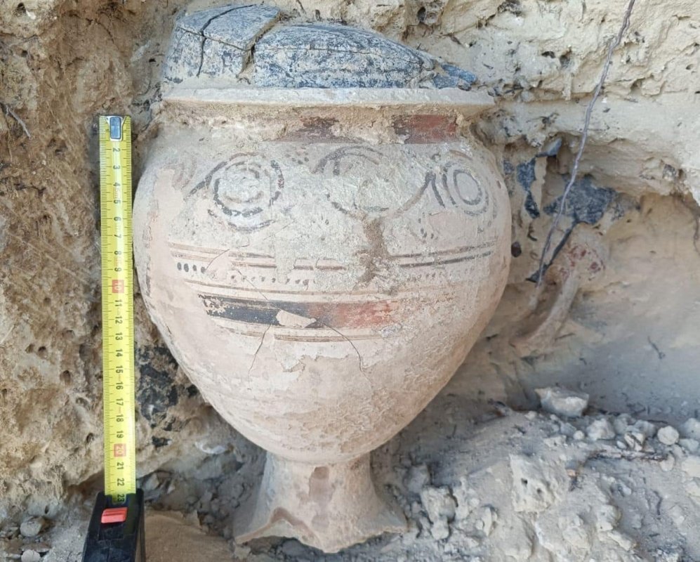 İtalya'da Antik Yunan İletişiminin Artığı Döneme Ait 2.500 Yıllık Picene Mezarı Bulundu