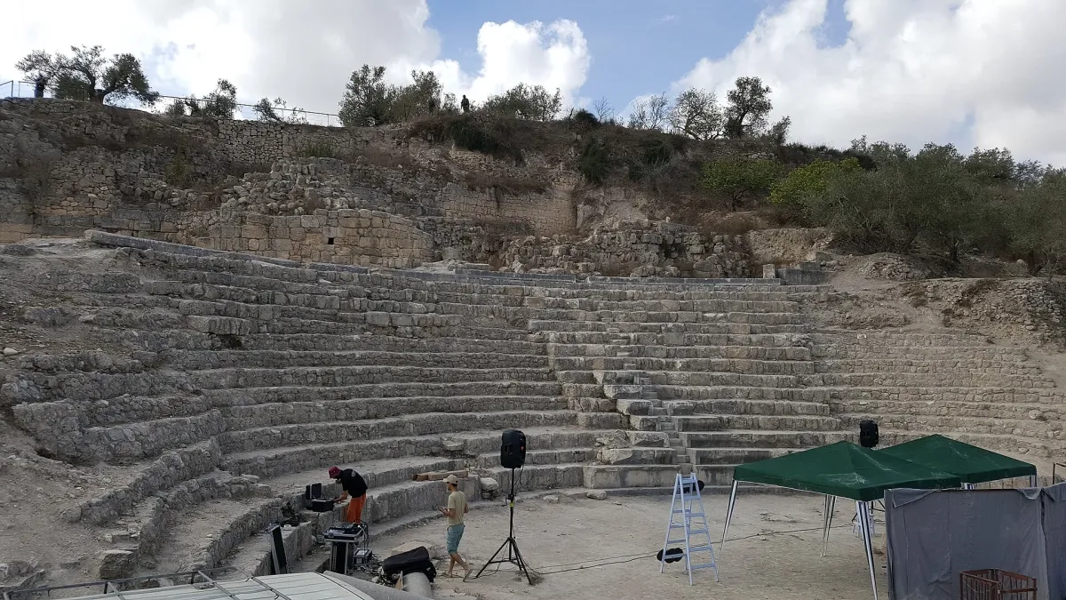 Batı Şeria'daki Antik Sebastia Kentinde Roma Dönemi Kalıntıları Bulundu