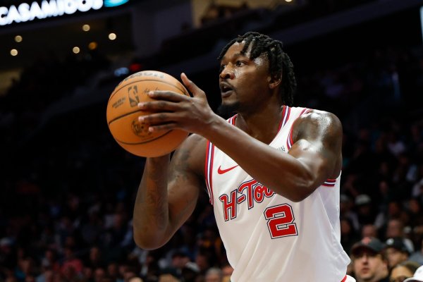 Hornets, Dorian Finney-Smith'i Atlanta'ya Buddy Hield, Ryan Nembhard ve nakit karşılığında verdi
