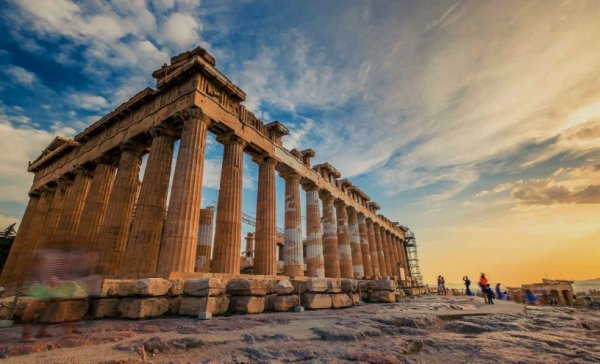 Yunanistan yeni 100 milyar euroluk yatırım dönemine giriyor