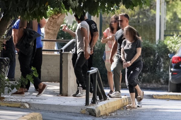 Atina'da Bavulda Dondurulmuş Bebek Davasında Çift ve 26 Yaşındaki Şüpheli İfade Verdi