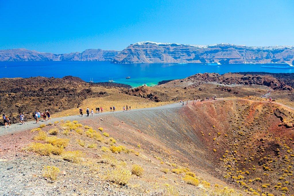 Santorini: Yunanistan'ın En Ünlü Yanardağının Neden Müzesi Yok