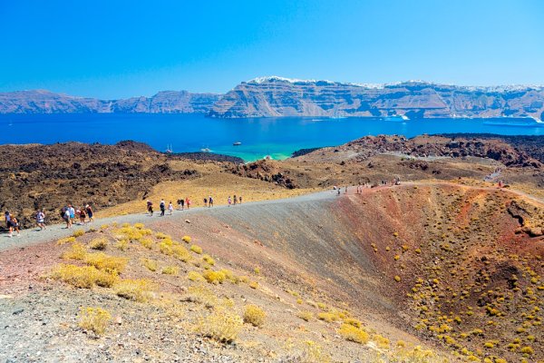 Santorini: Yunanistan'ın En Ünlü Yanardağının Neden Müzesi Yok