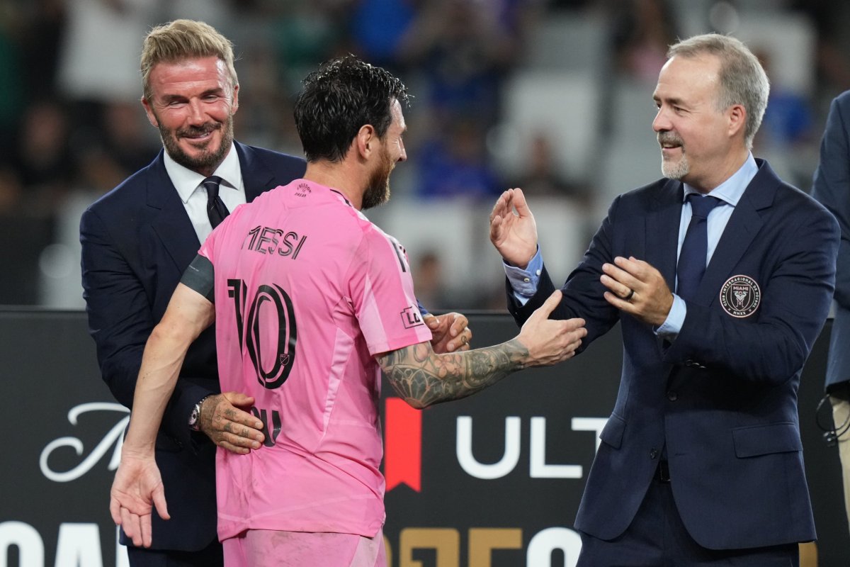Messi, maç sonrası görüşmede MLS komiseri Don Garber'e parmağını doğrulttu