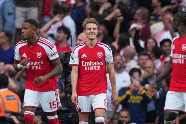 Premier Lig'de Heyecanlı Hafta: Arsenal Chelsea'yi Devirdi, Manchester United Puan Kaybetti