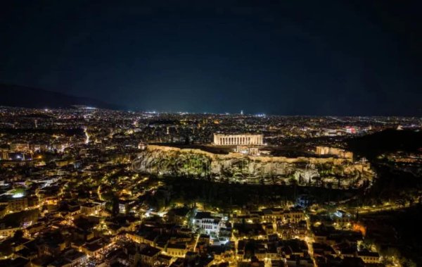 Aroundtown dönüştürülmüş Atina ofislerini SmartRental'a kiraladı